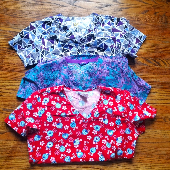 Tops - Carhartt WonderWink SB Scrub Nursing Top Bundle Size Small Lot of 3